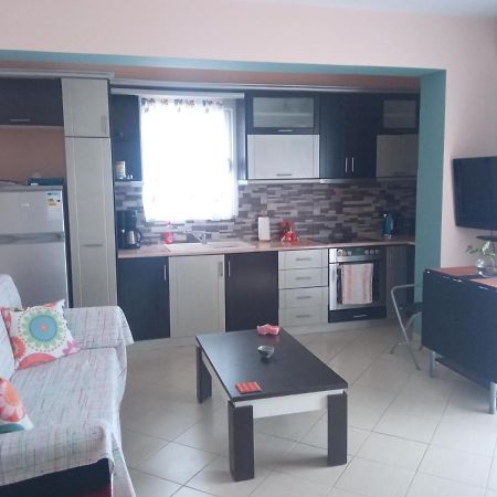 Sunny Apartment Sarandë エクステリア 写真