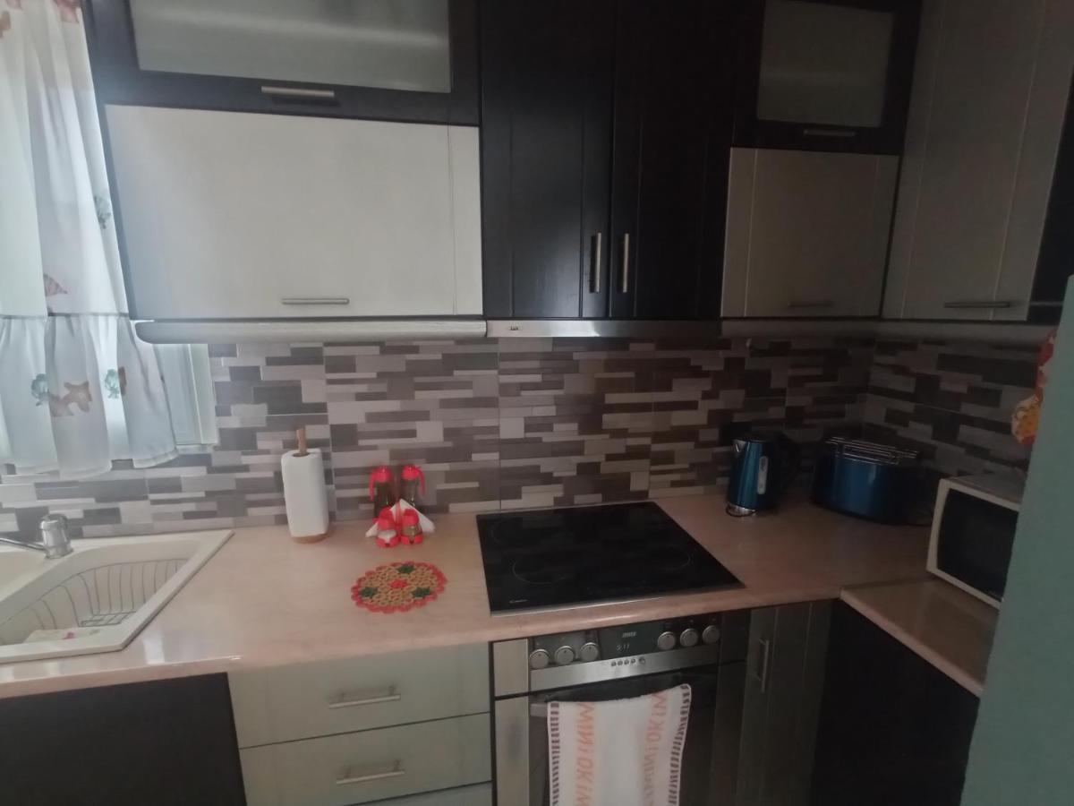 Sunny Apartment Sarandë エクステリア 写真