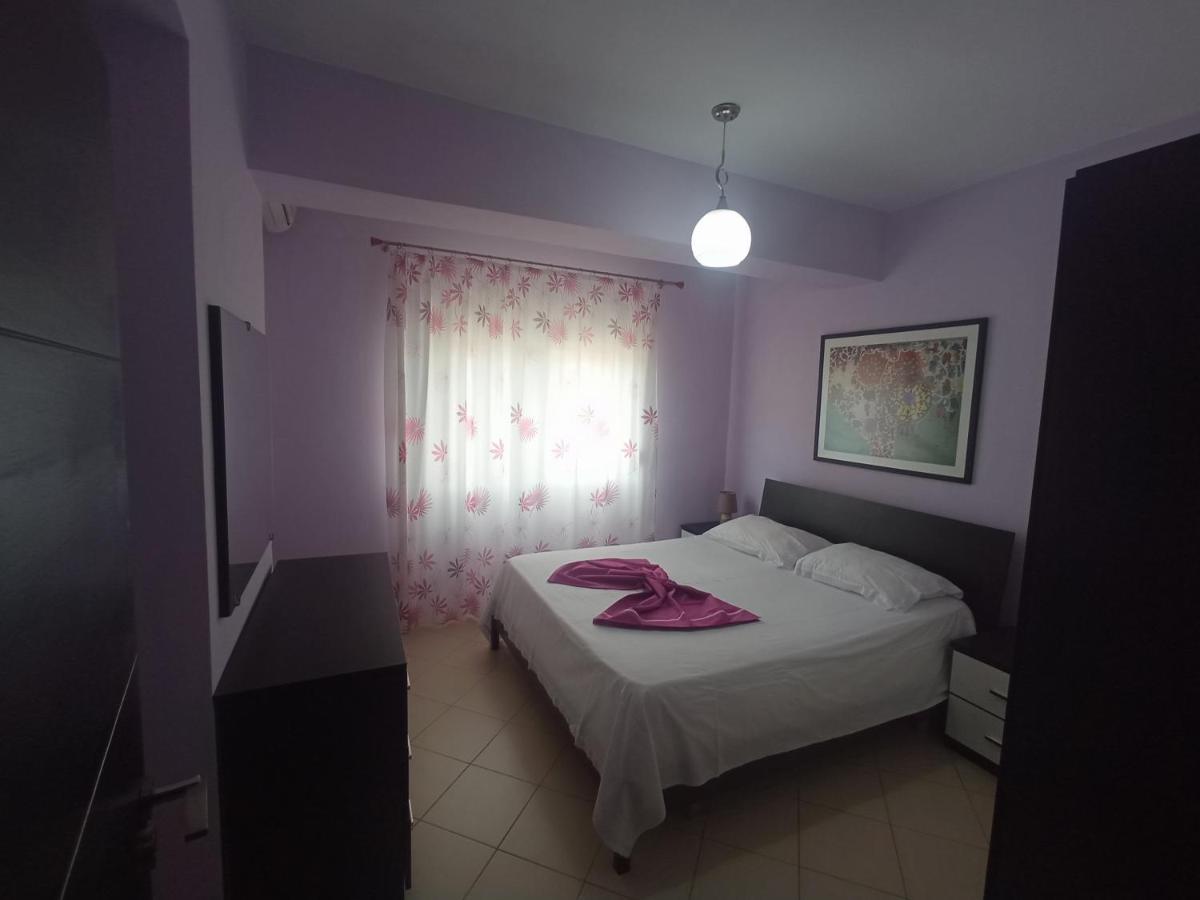 Sunny Apartment Sarandë エクステリア 写真