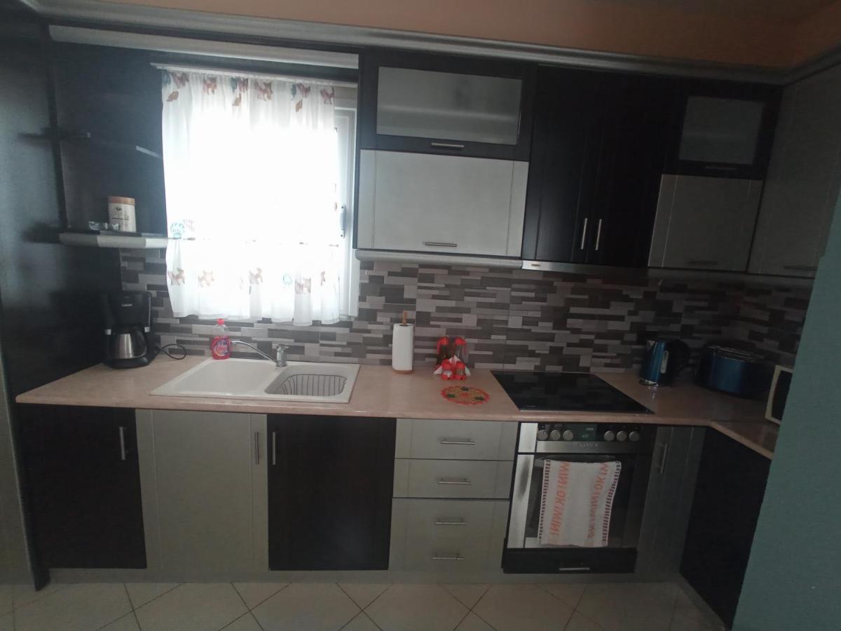 Sunny Apartment Sarandë エクステリア 写真