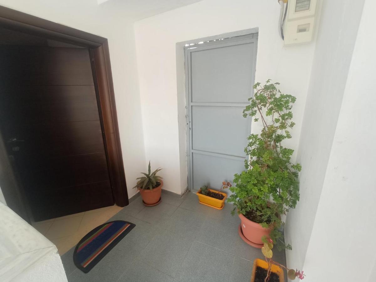 Sunny Apartment Sarandë エクステリア 写真